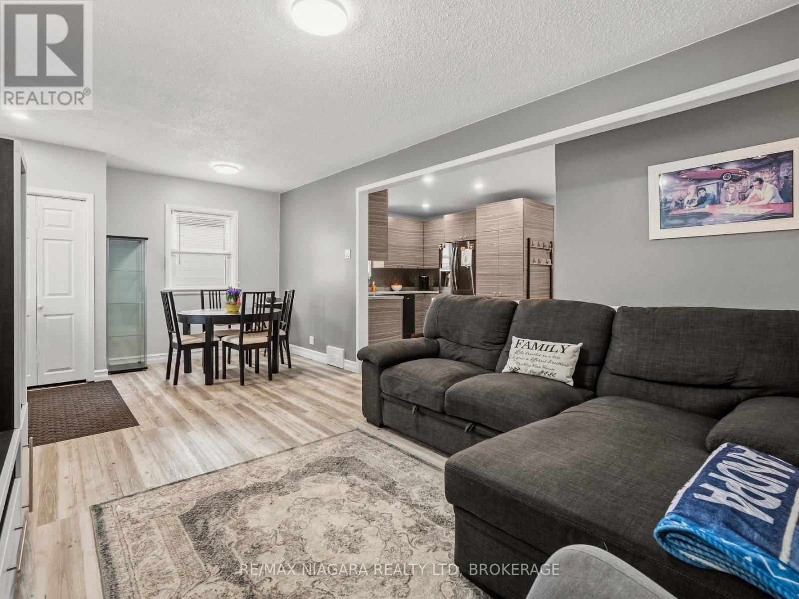 198 Murray Street, Fort Erie, Ontario  L2A 2B6 - Photo 6 - X12953540