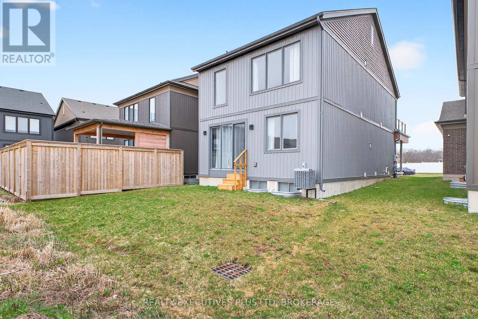 7446 Parkside Road, Niagara Falls, Ontario  L2H 3V9 - Photo 42 - X12954188
