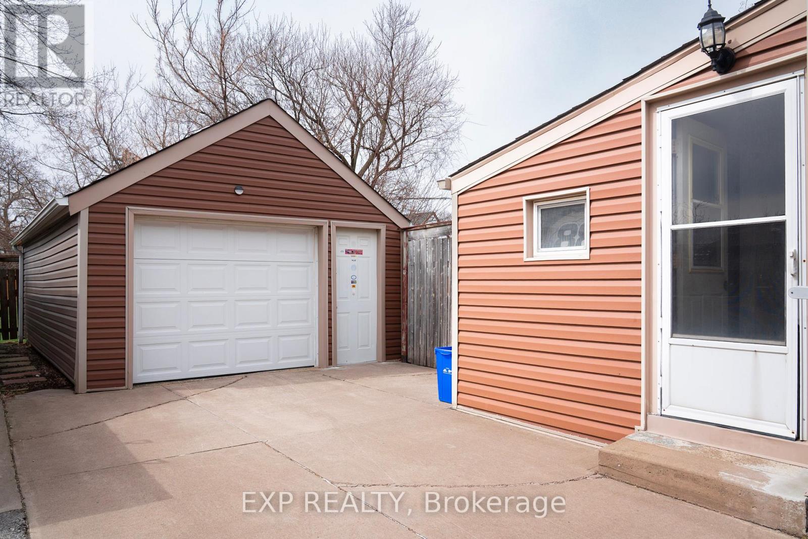 125 Grantham Avenue S, St. Catharines, Ontario  L2P 3H3 - Photo 4 - X12954488