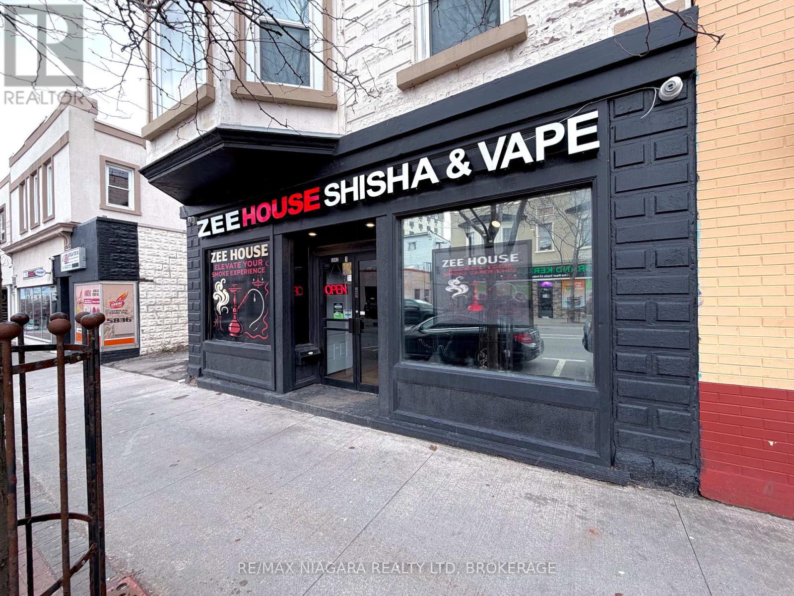 5842 FERRY STREET, Niagara Falls, Ontario
