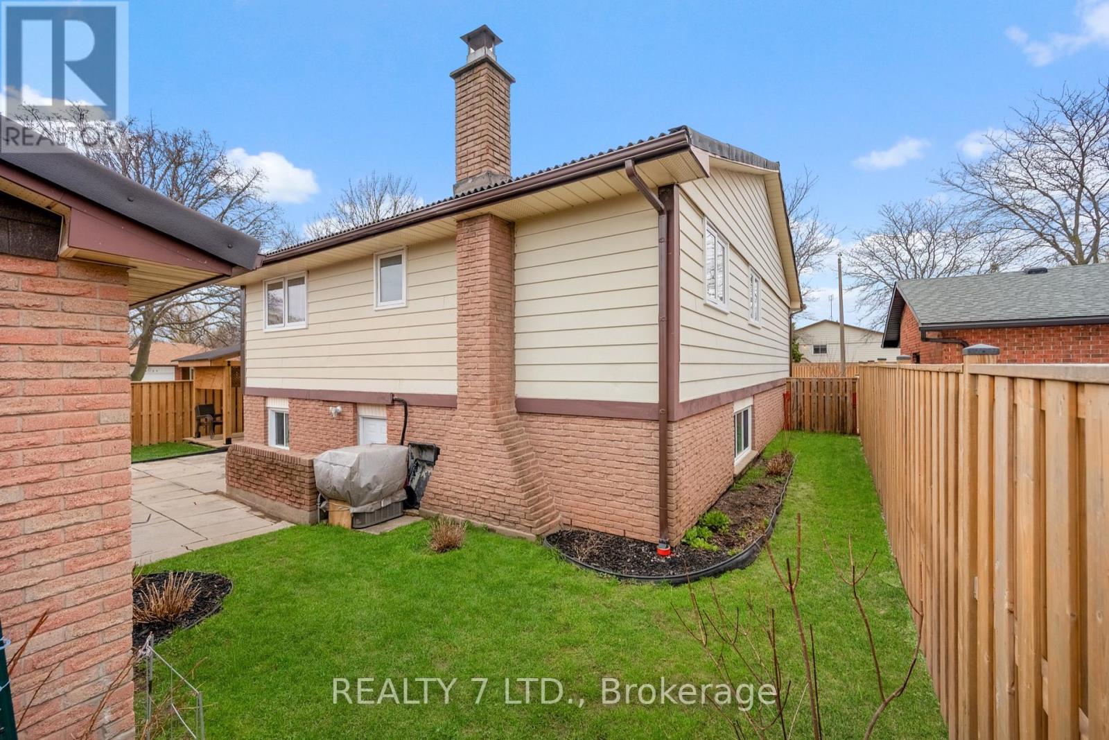 6479 Burwood Avenue, Niagara Falls, Ontario  L2H 1Z6 - Photo 25 - X12959206
