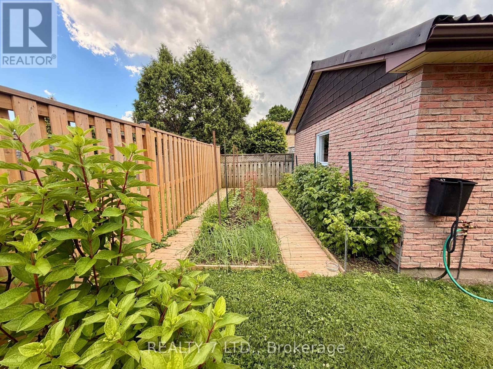 6479 Burwood Avenue, Niagara Falls, Ontario  L2H 1Z6 - Photo 27 - X12959206
