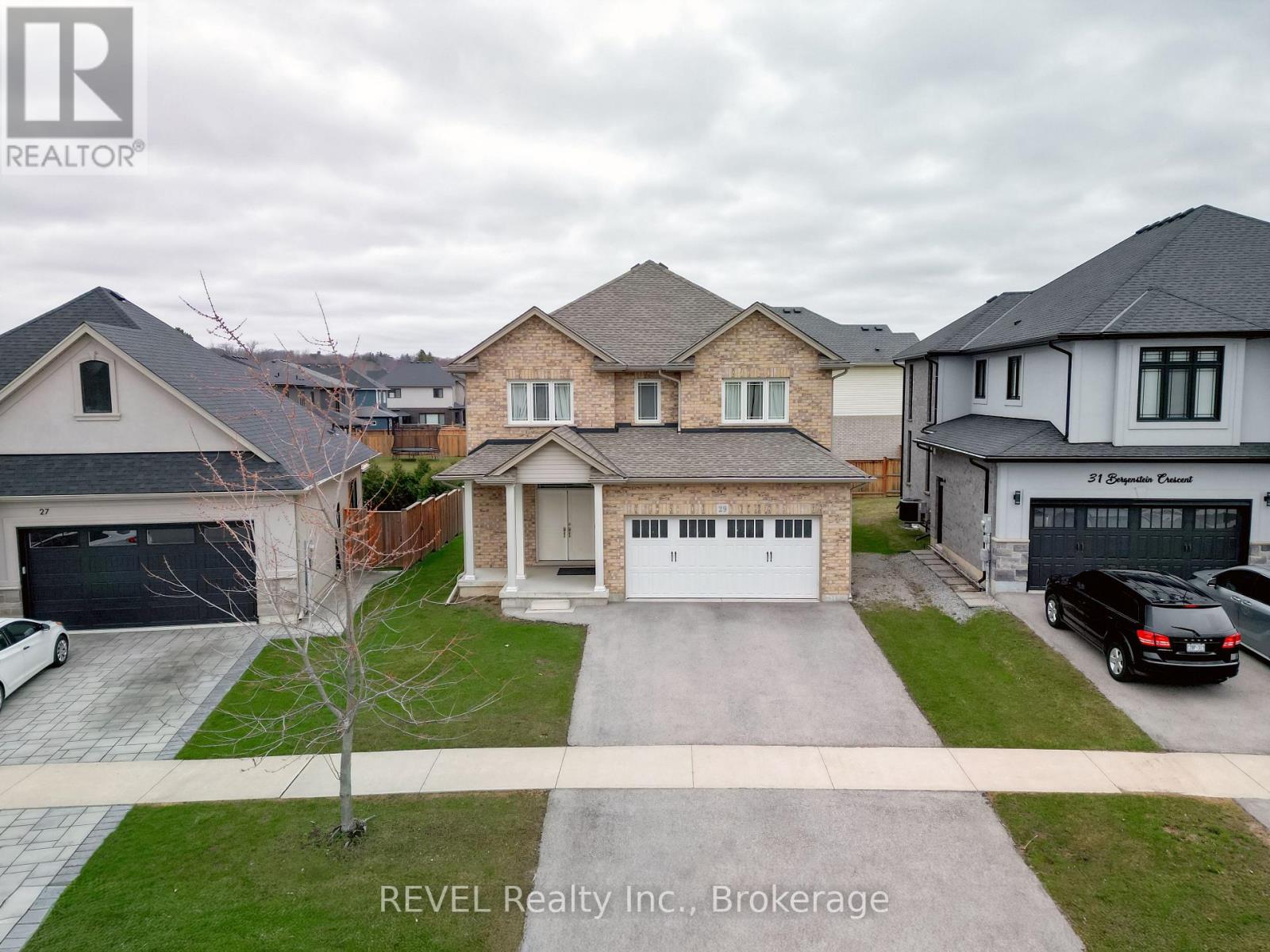 29 BERGENSTEIN CRESCENT, Pelham, Ontario