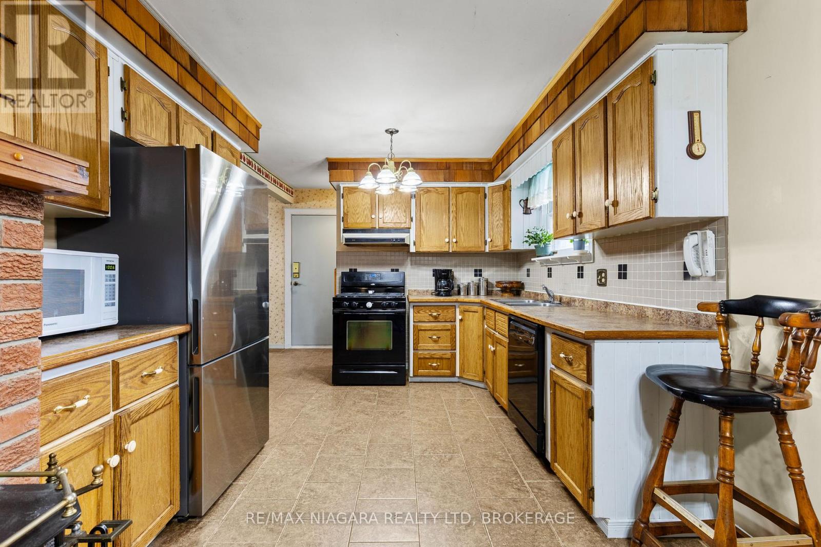 1458 Line 6 Road, Niagara-On-The-Lake, Ontario  L0S 1J0 - Photo 13 - X12960984