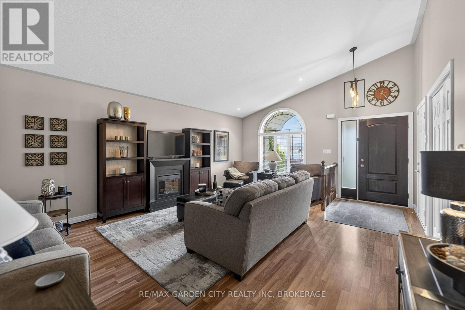 7059 Parkside Road, Niagara Falls, Ontario  L2H 3L6 - Photo 14 - X12962606