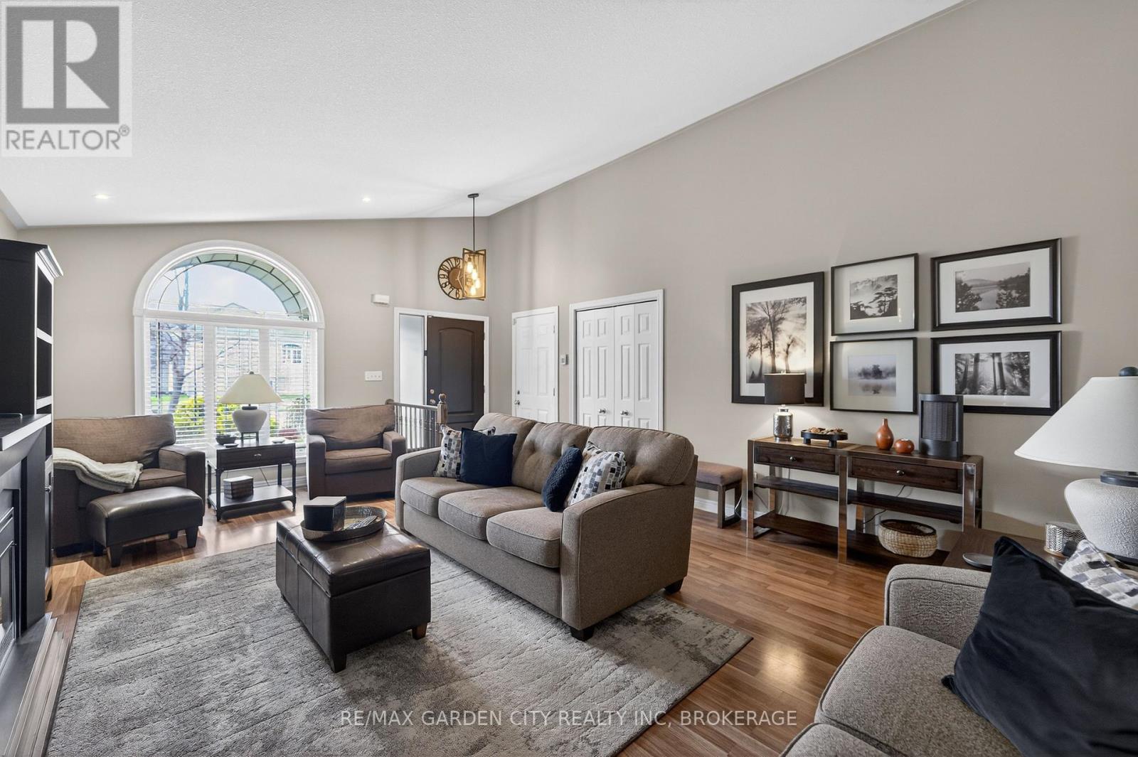 7059 Parkside Road, Niagara Falls, Ontario  L2H 3L6 - Photo 15 - X12962606