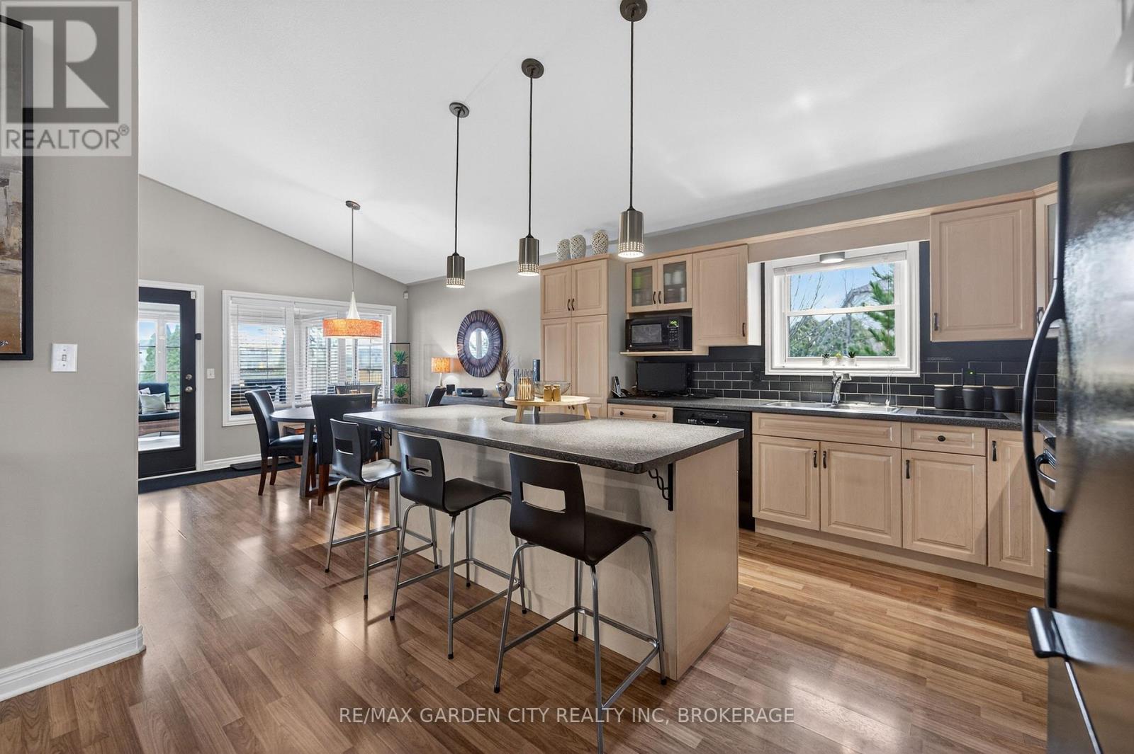 7059 Parkside Road, Niagara Falls, Ontario  L2H 3L6 - Photo 18 - X12962606