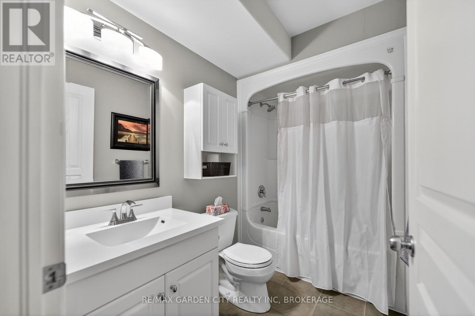 7059 Parkside Road, Niagara Falls, Ontario  L2H 3L6 - Photo 34 - X12962606