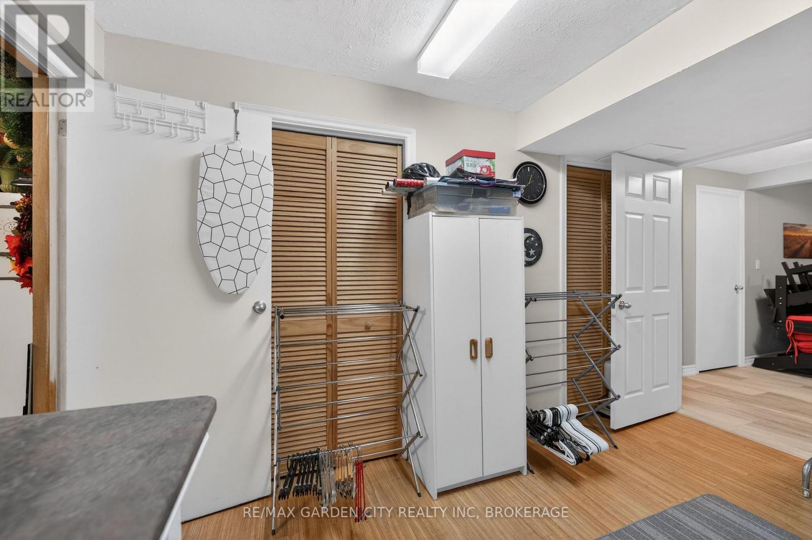 7059 Parkside Road, Niagara Falls, Ontario  L2H 3L6 - Photo 39 - X12962606