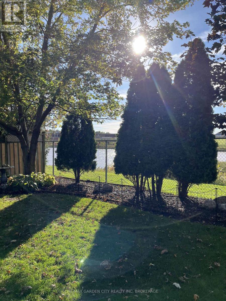 7059 Parkside Road, Niagara Falls, Ontario  L2H 3L6 - Photo 8 - X12962606