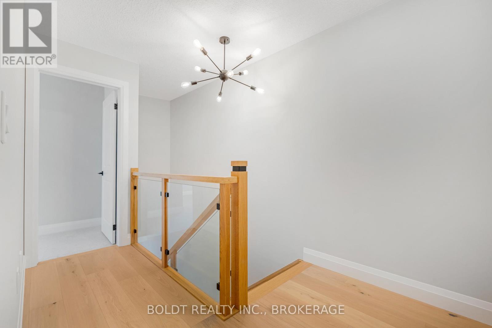 35 Wellspring Way, Pelham, Ontario  L3B 5N5 - Photo 18 - X12964590