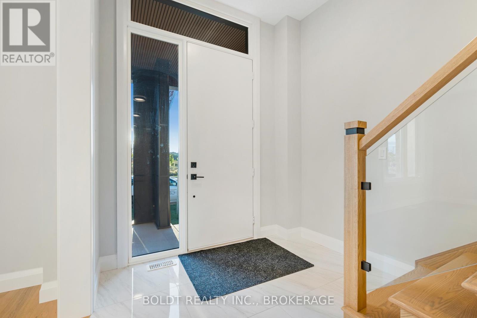 35 Wellspring Way, Pelham, Ontario  L3B 5N5 - Photo 5 - X12964590