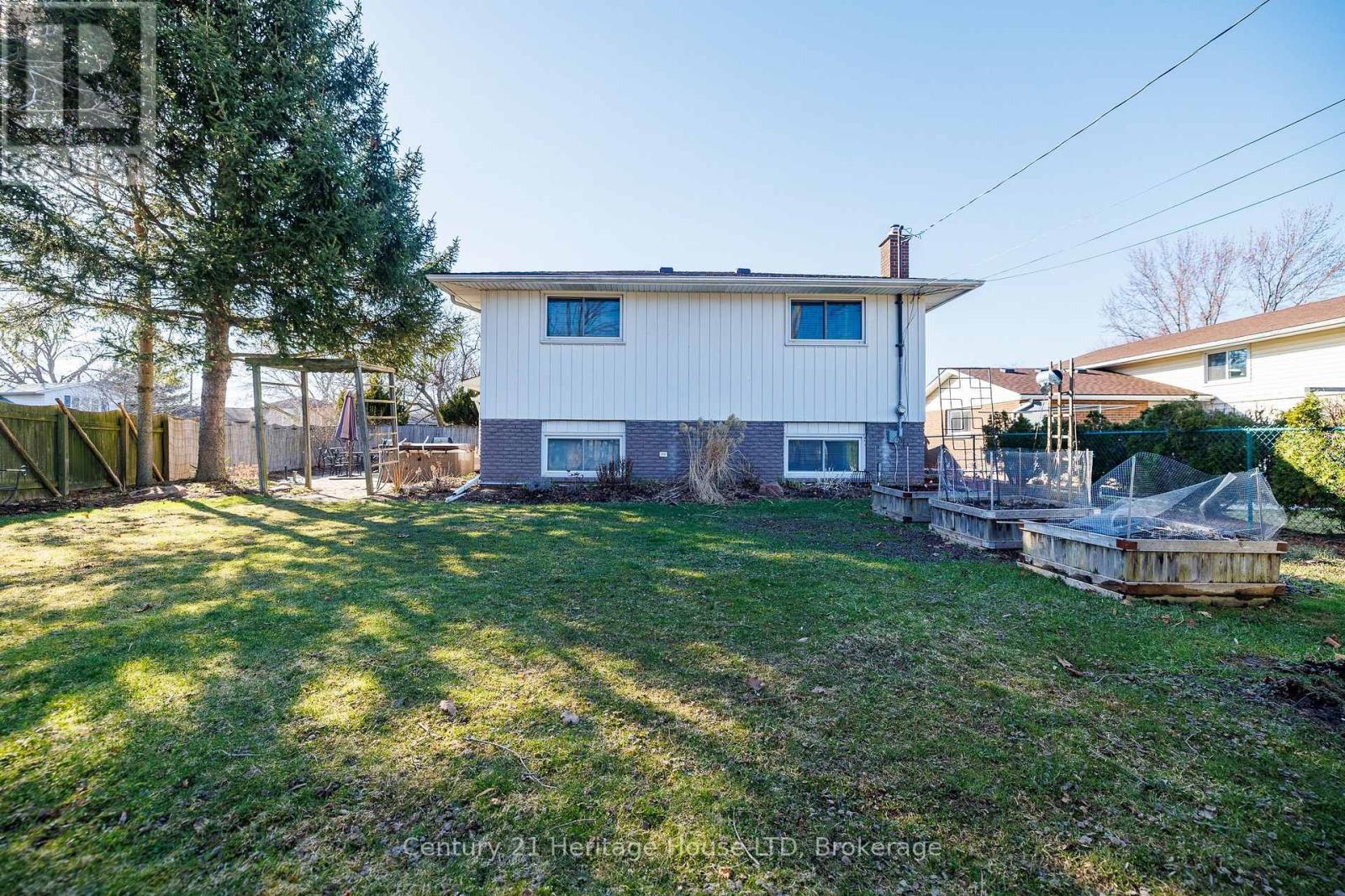 3112 Ussher Street, Niagara Falls, Ontario  L2G 6M2 - Photo 39 - X12964964