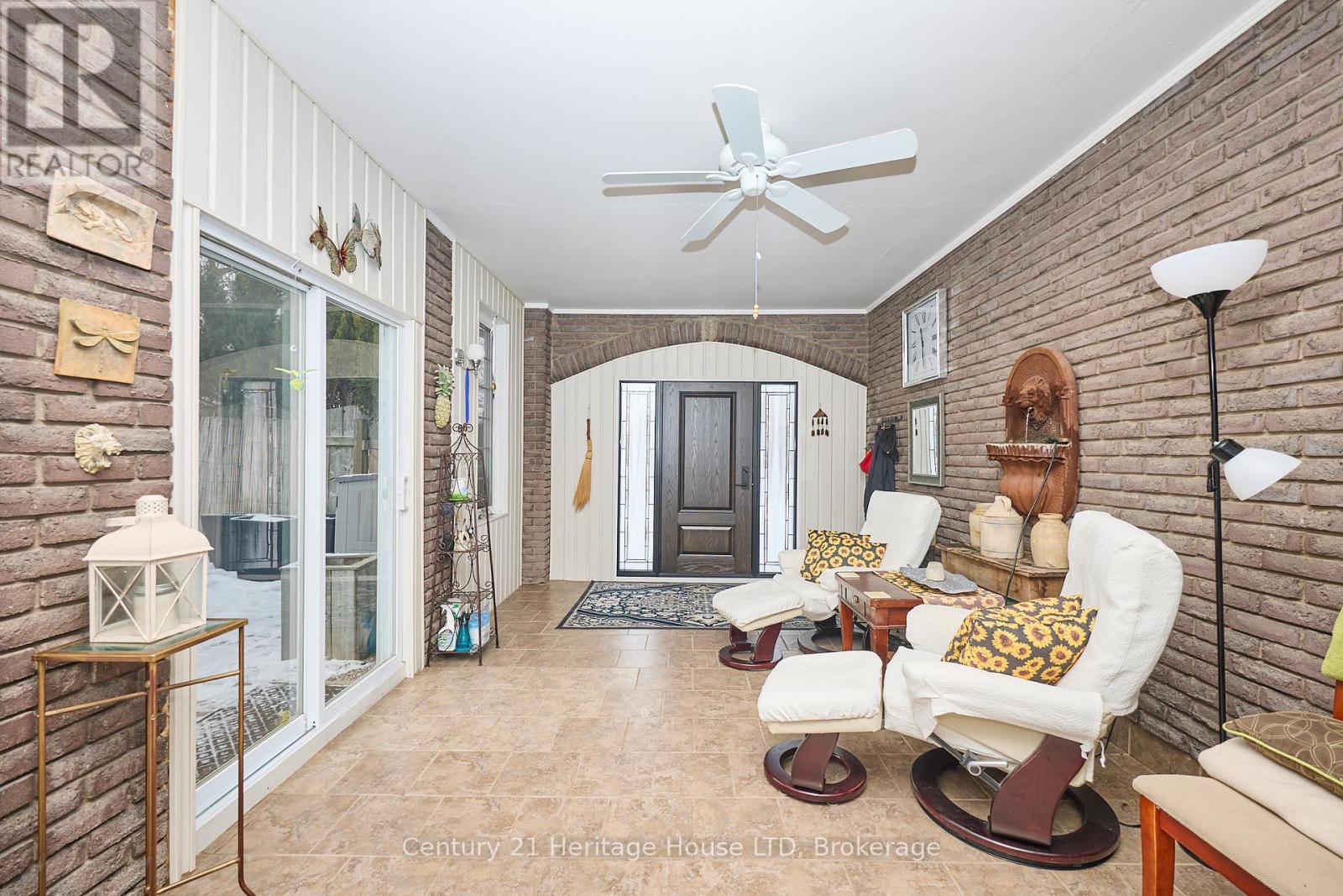 3112 Ussher Street, Niagara Falls, Ontario  L2G 6M2 - Photo 4 - X12964964