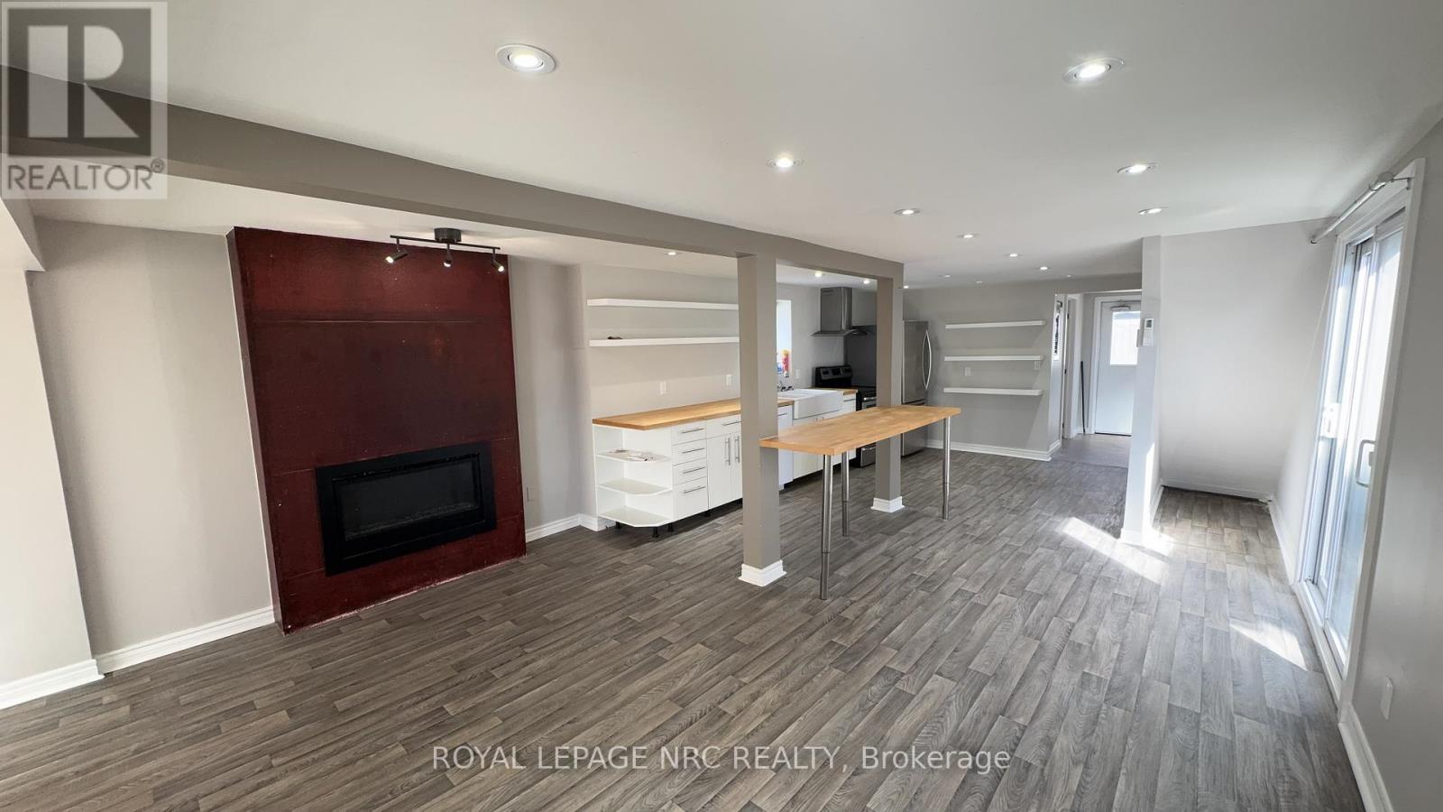 10 Thorold Road, Welland, Ontario  L3C 3T2 - Photo 5 - X12965398