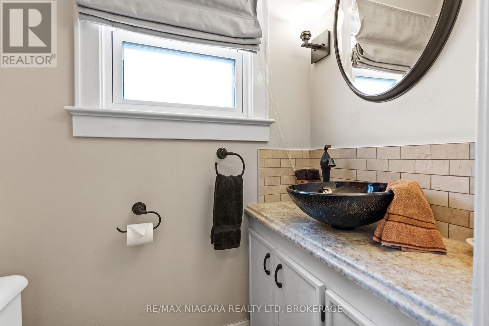 124 Neff Street, Port Colborne, Ontario  L3K 3T4 - Photo 15 - X12967068