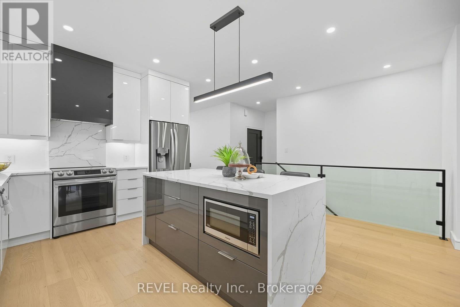 40 Ivy Crescent, Thorold, Ontario  L2V 0J9 - Photo 16 - X12968150