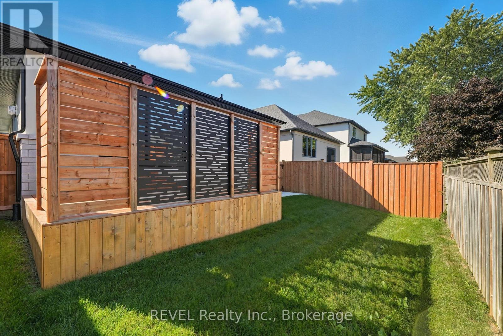 40 Ivy Crescent, Thorold, Ontario  L2V 0J9 - Photo 43 - X12968150