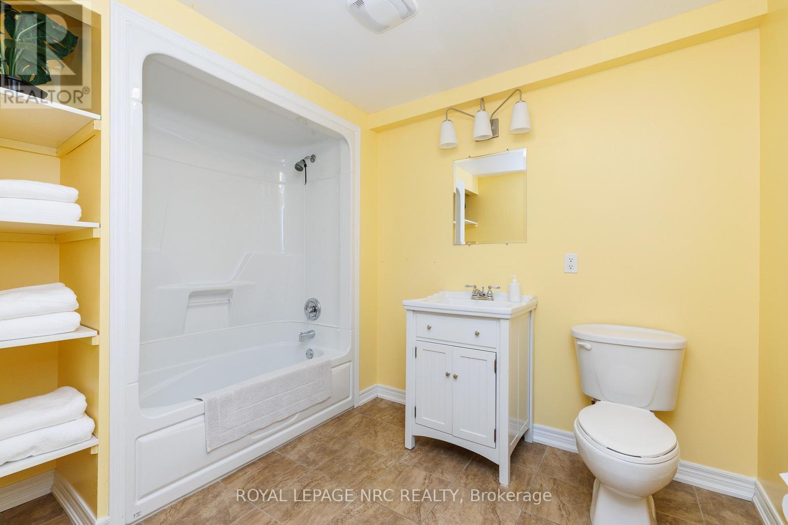 16 Leonard Drive, St. Catharines, Ontario  L2S 3V2 - Photo 28 - X12968262