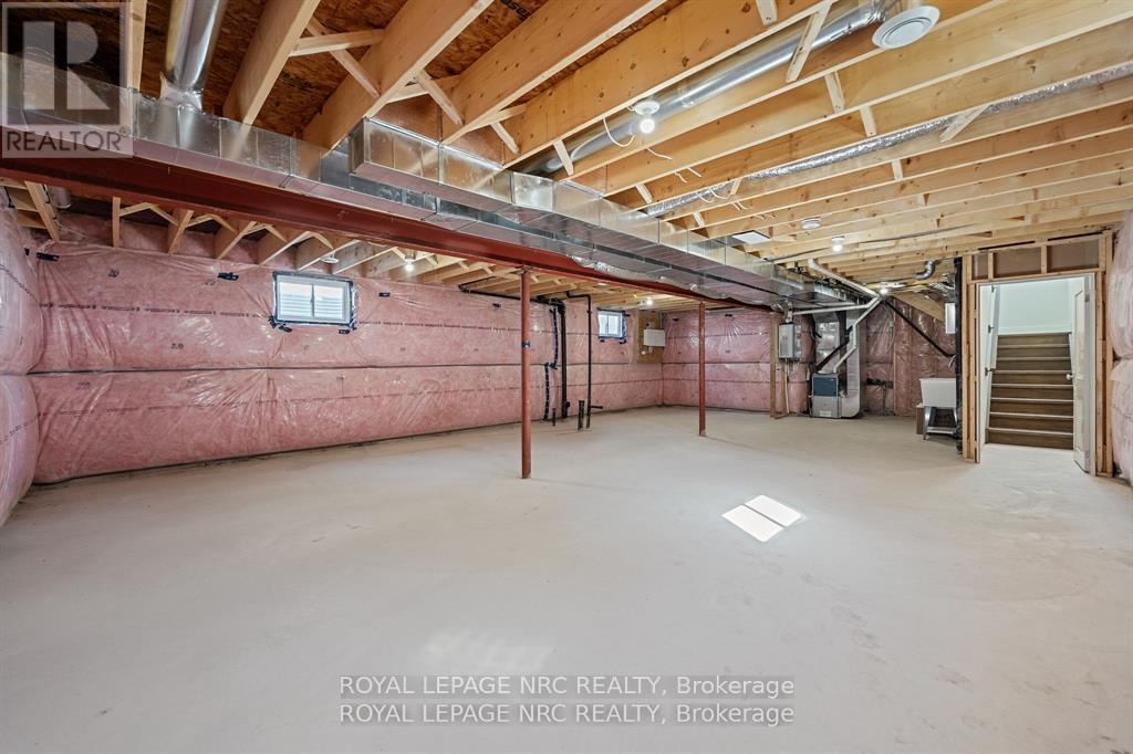 281 Elmwood Avenue, Fort Erie, Ontario  L0S 1B0 - Photo 17 - X12969896