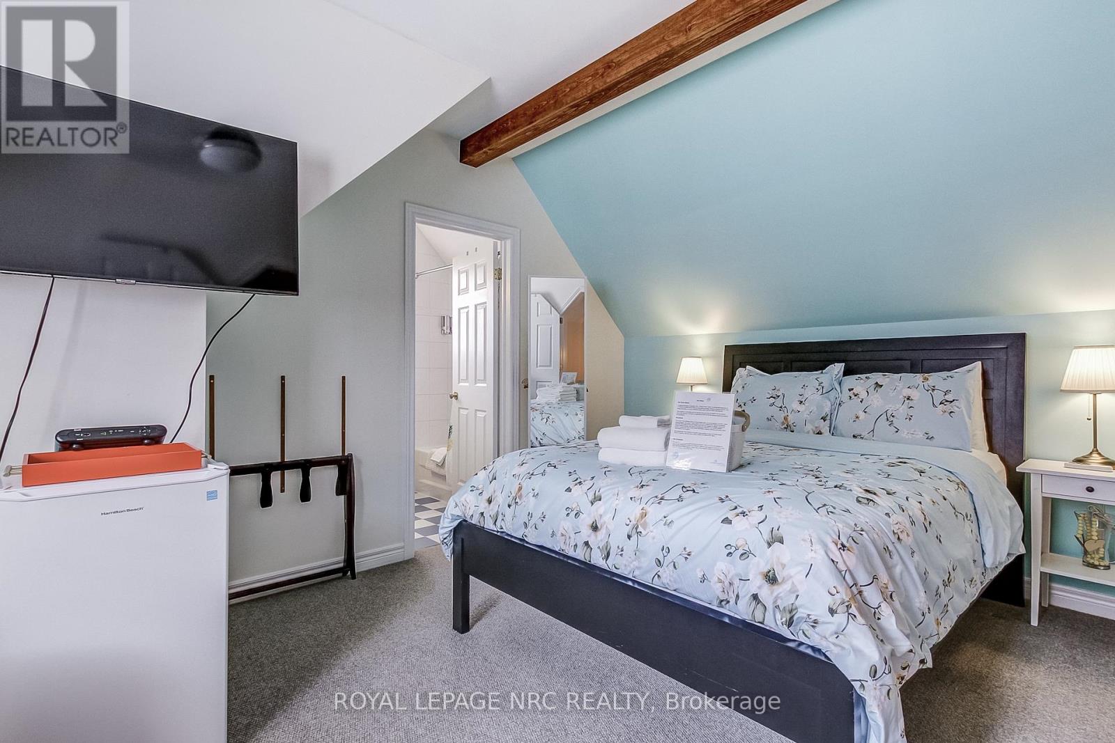 330 Gate Street, Niagara-On-The-Lake, Ontario  L0S 1J0 - Photo 20 - X12972490