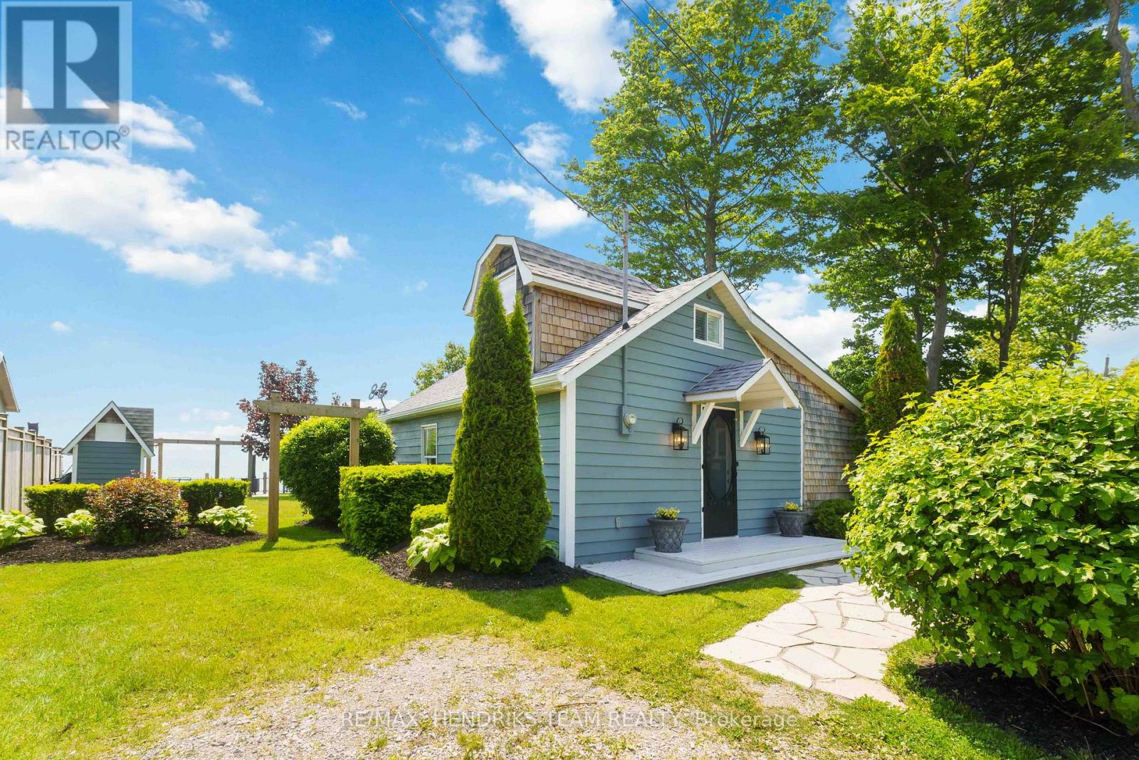 9 Shoreline Trail, Haldimand, Ontario  N1A 2W8 - Photo 2 - X12974986