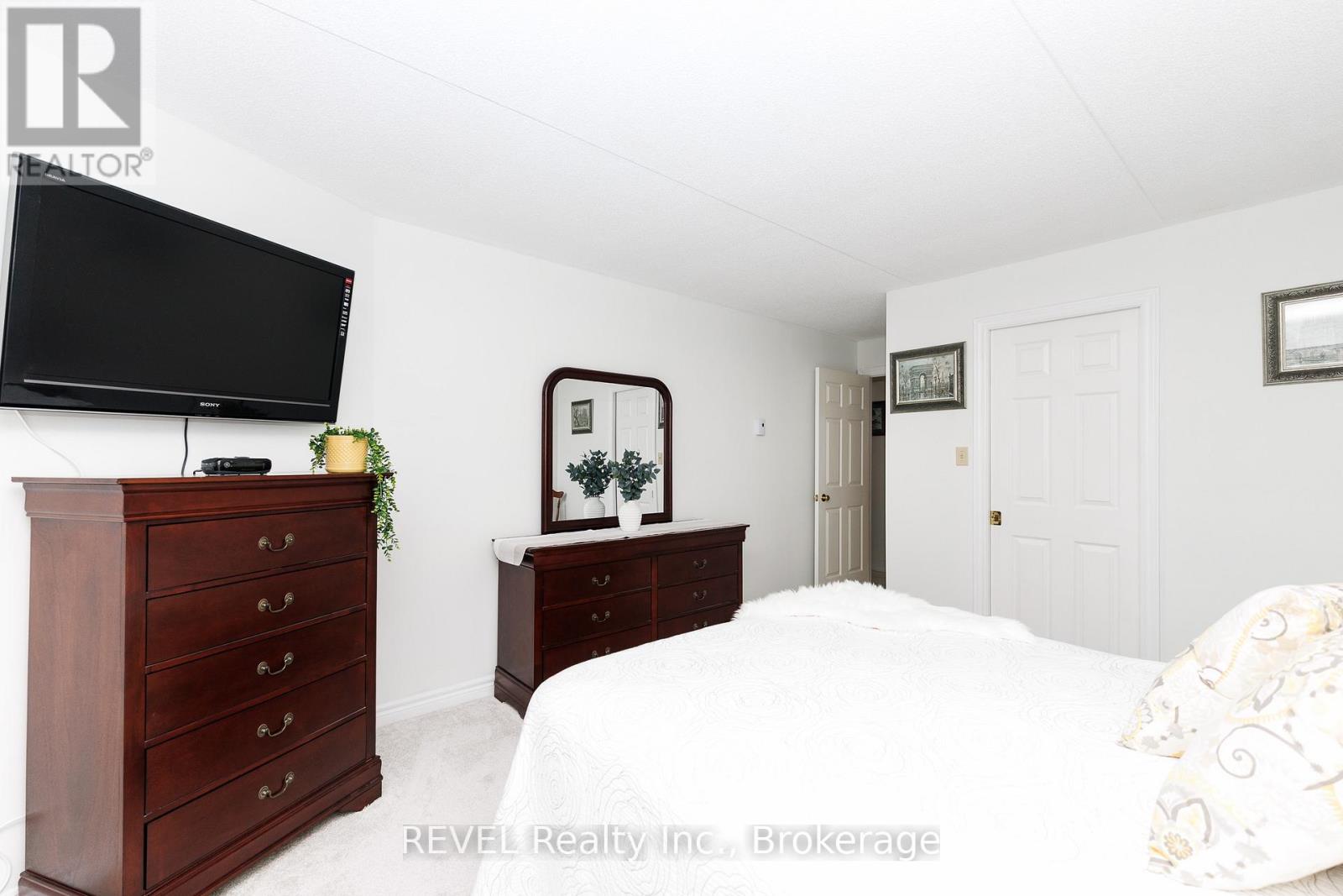301 - 3364 Montrose Road, Niagara Falls, Ontario  L2H 0J8 - Photo 20 - X12975438