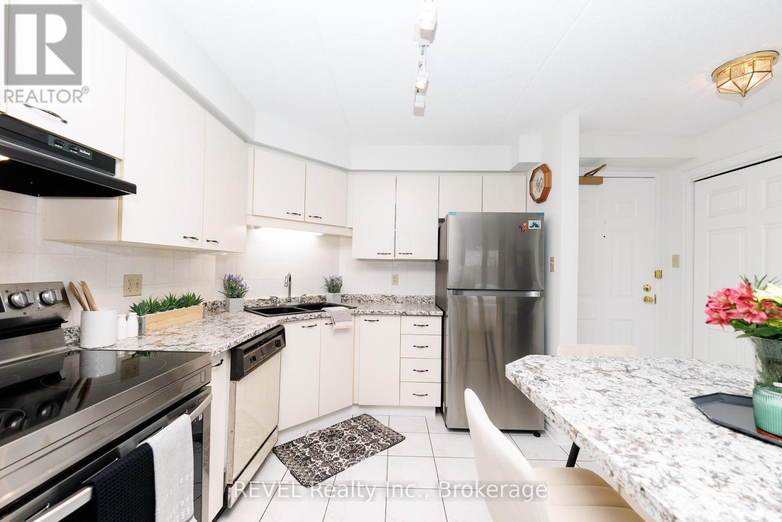 301 - 3364 Montrose Road, Niagara Falls, Ontario  L2H 0J8 - Photo 8 - X12975438