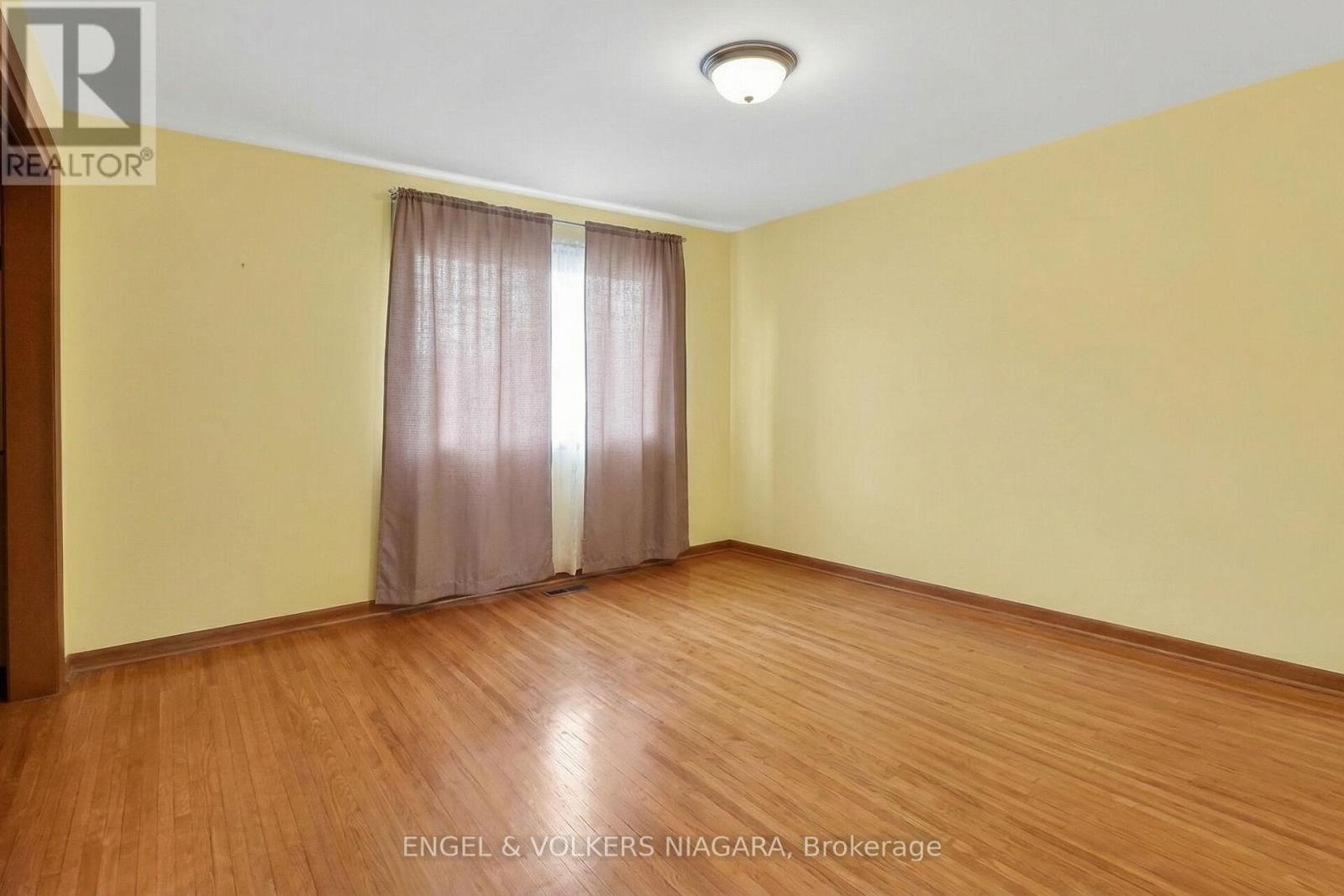 260 St. Paul Street W, St. Catharines, Ontario  L2S 2E7 - Photo 17 - X12977760