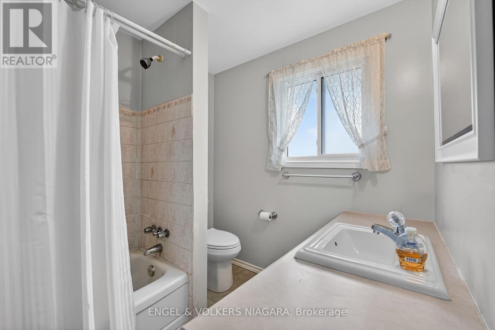 260 St. Paul Street W, St. Catharines, Ontario  L2S 2E7 - Photo 24 - X12977760