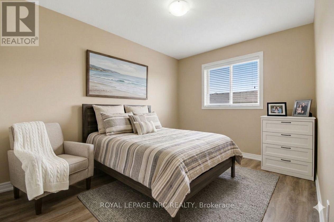 323 Silverwood Avenue, Welland, Ontario  L3C 0C5 - Photo 16 - X12977986