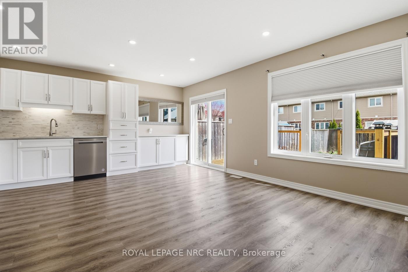 323 Silverwood Avenue, Welland, Ontario  L3C 0C5 - Photo 22 - X12977986