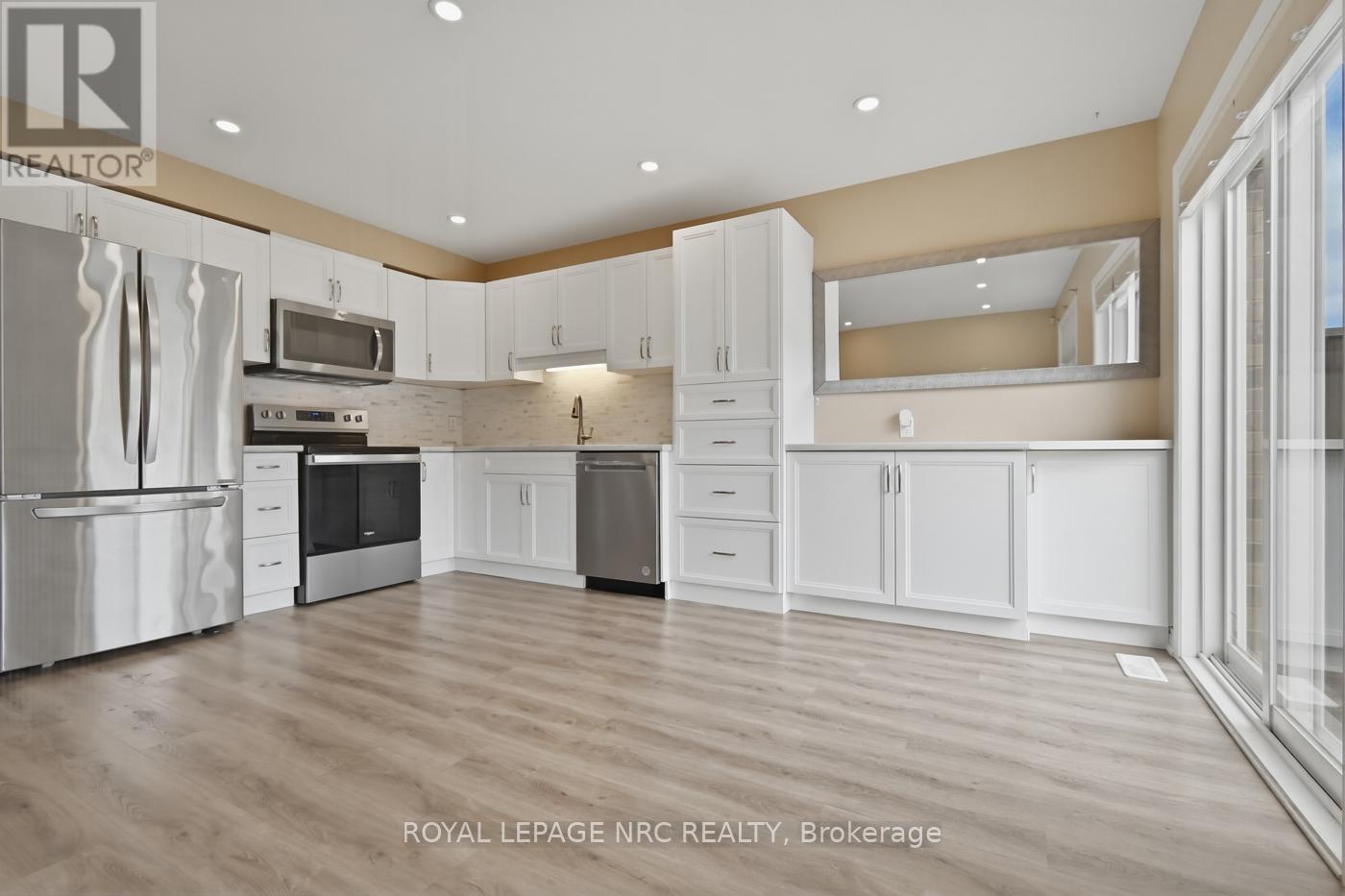 323 Silverwood Avenue, Welland, Ontario  L3C 0C5 - Photo 25 - X12977986