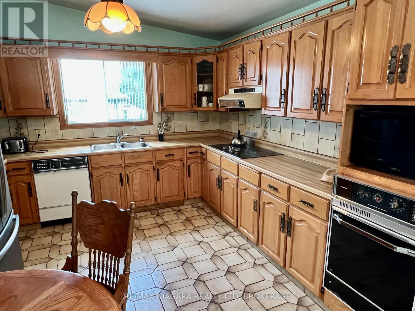 4628 Baldwin Avenue, Niagara Falls, Ontario  L2H 1N8 - Photo 18 - X12980122