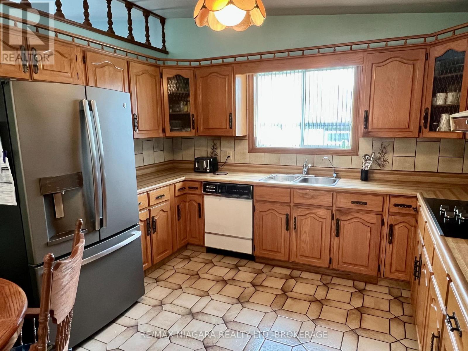 4628 Baldwin Avenue, Niagara Falls, Ontario  L2H 1N8 - Photo 21 - X12980122