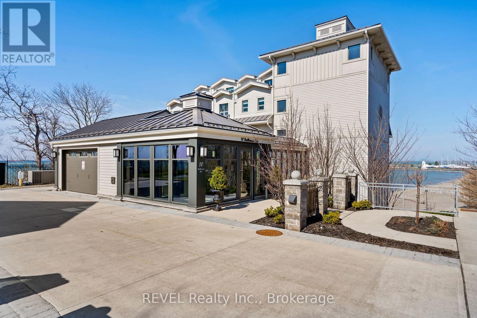 402 - 10 DALHOUSIE AVENUE N, St. Catharines, Ontario