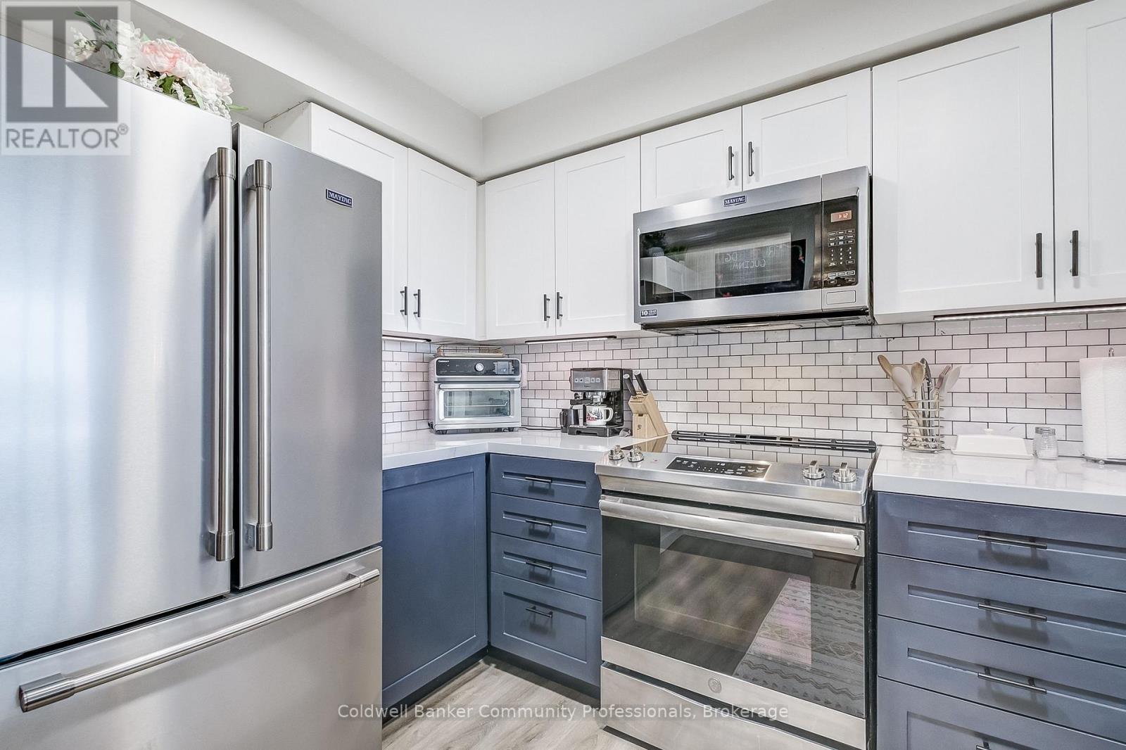 804 - 3845 Lake Shore Boulevard W, Toronto, Ontario  M8W 4Y3 - Photo 13 - W12983632