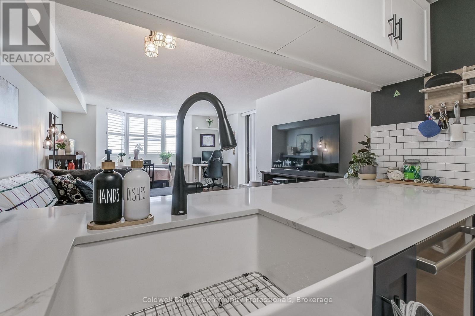 804 - 3845 Lake Shore Boulevard W, Toronto, Ontario  M8W 4Y3 - Photo 14 - W12983632