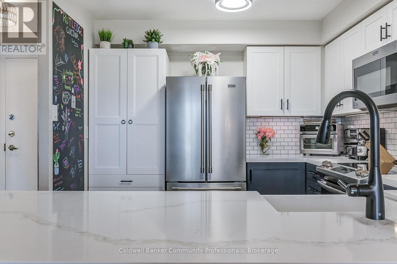804 - 3845 Lake Shore Boulevard W, Toronto, Ontario  M8W 4Y3 - Photo 16 - W12983632