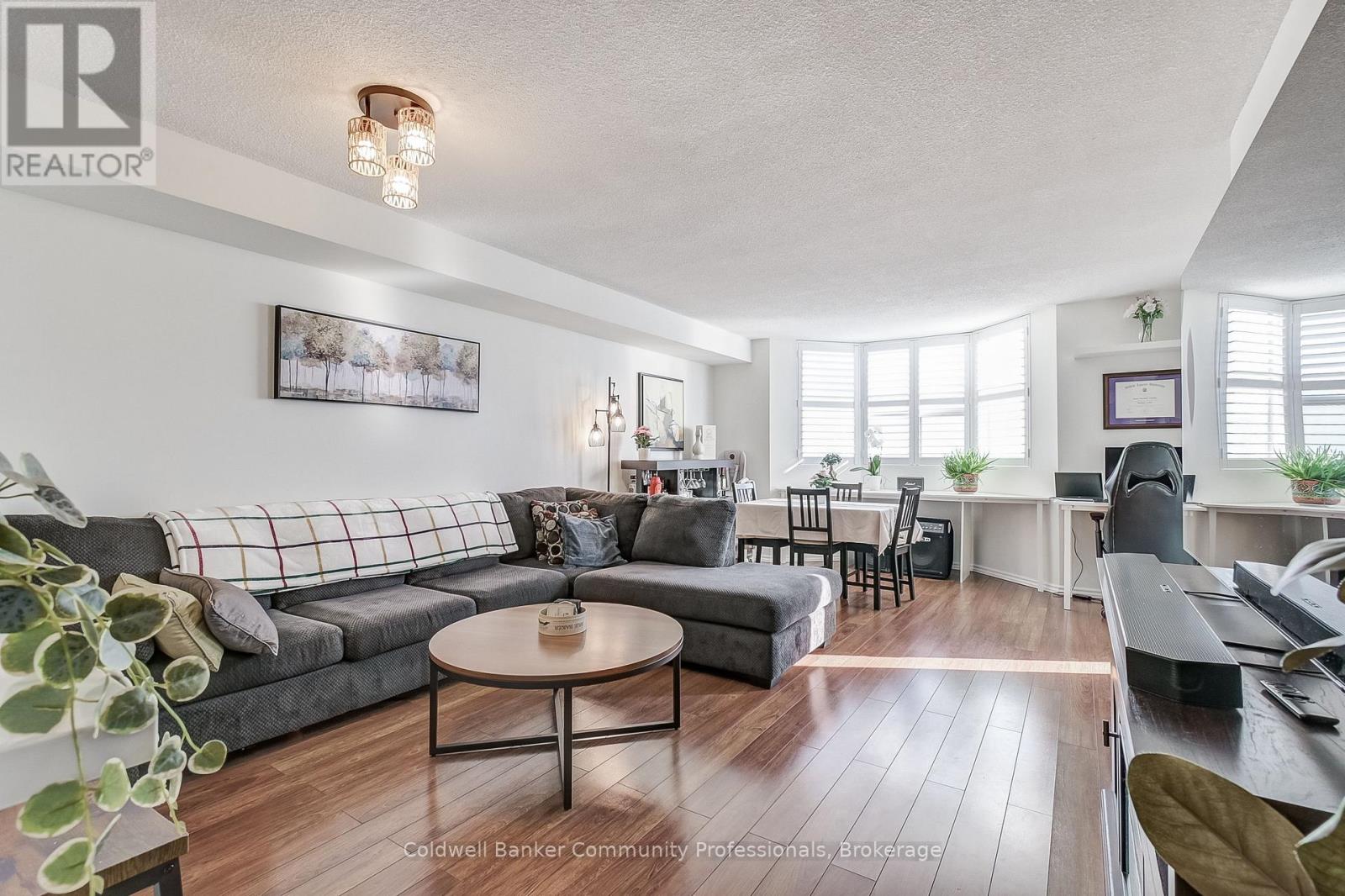 804 - 3845 Lake Shore Boulevard W, Toronto, Ontario  M8W 4Y3 - Photo 20 - W12983632