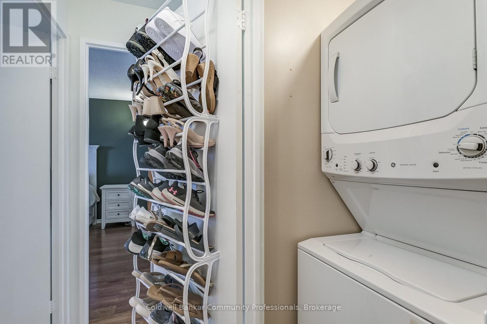 804 - 3845 Lake Shore Boulevard W, Toronto, Ontario  M8W 4Y3 - Photo 35 - W12983632