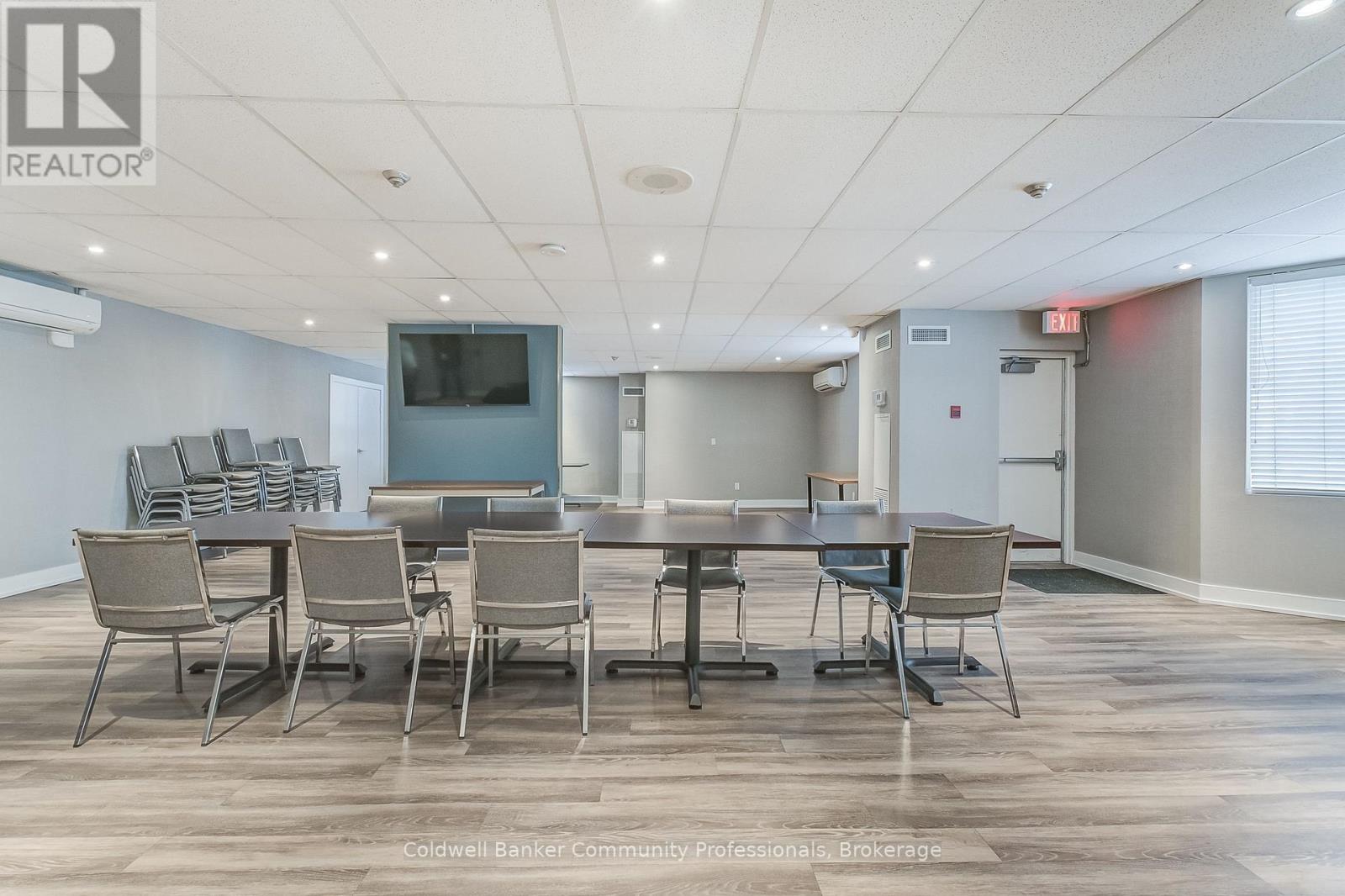 804 - 3845 Lake Shore Boulevard W, Toronto, Ontario  M8W 4Y3 - Photo 38 - W12983632