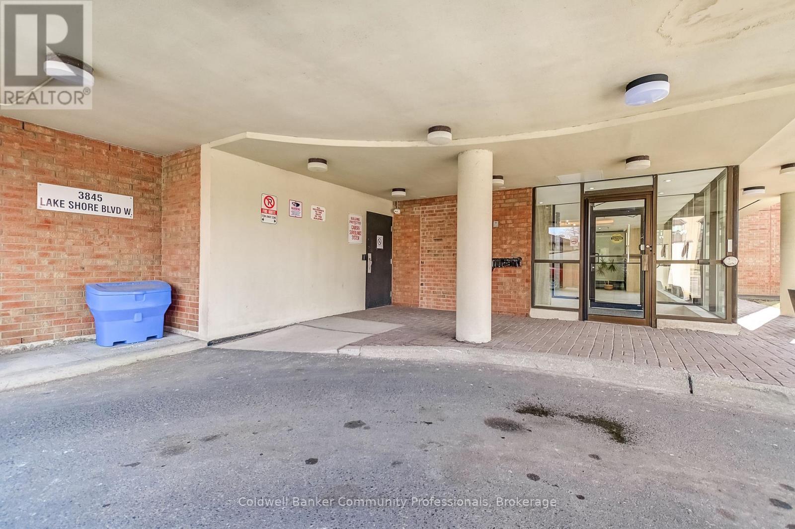 804 - 3845 Lake Shore Boulevard W, Toronto, Ontario  M8W 4Y3 - Photo 6 - W12983632