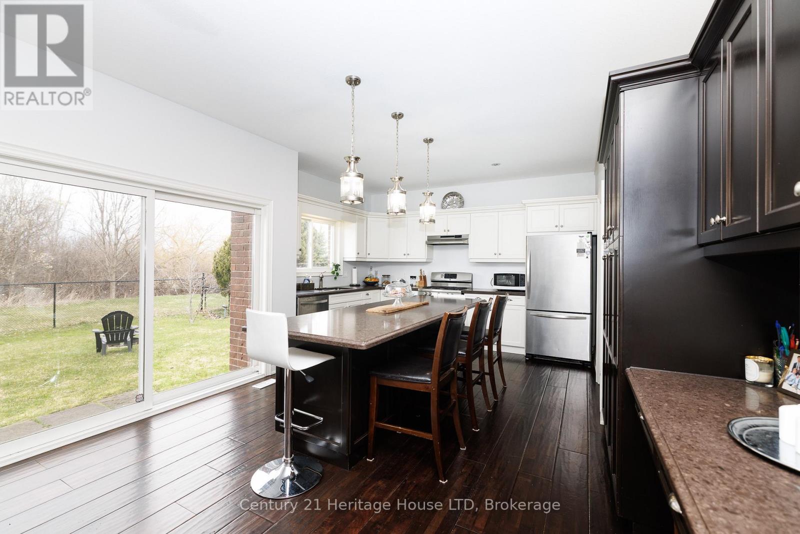 710 Brian Street, Fort Erie, Ontario  L2A 6W2 - Photo 13 - X12984014