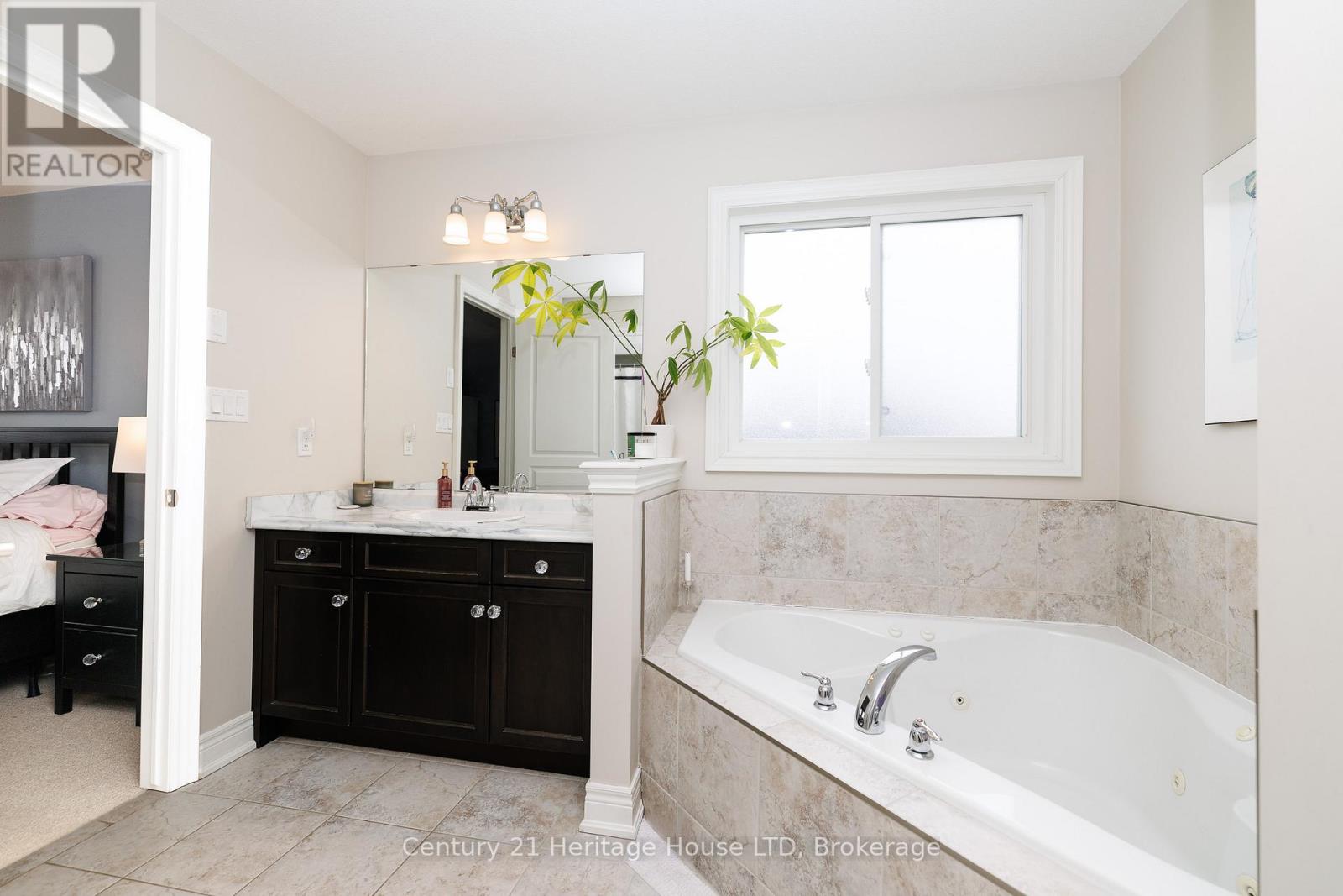 710 Brian Street, Fort Erie, Ontario  L2A 6W2 - Photo 32 - X12984014