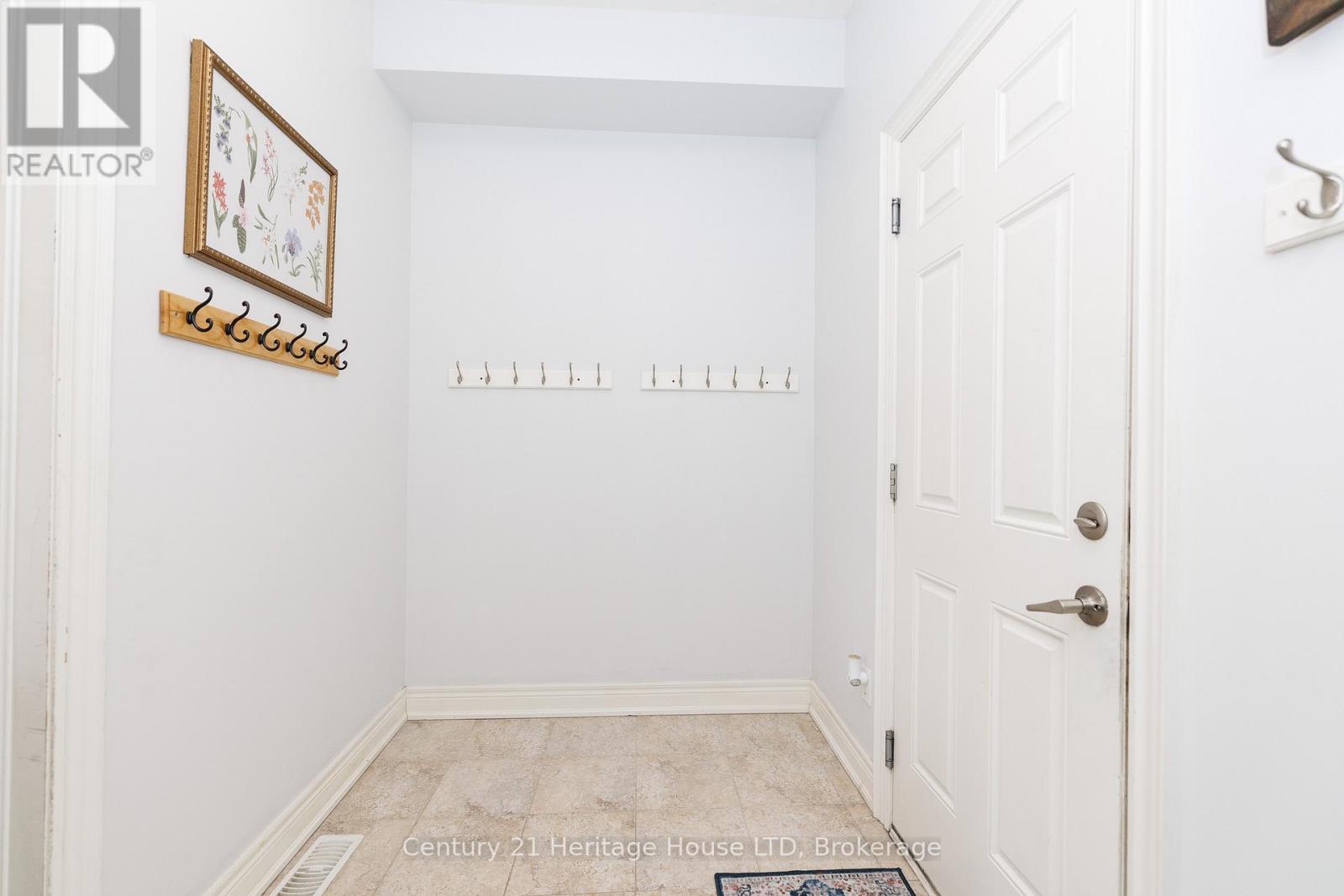 710 Brian Street, Fort Erie, Ontario  L2A 6W2 - Photo 34 - X12984014
