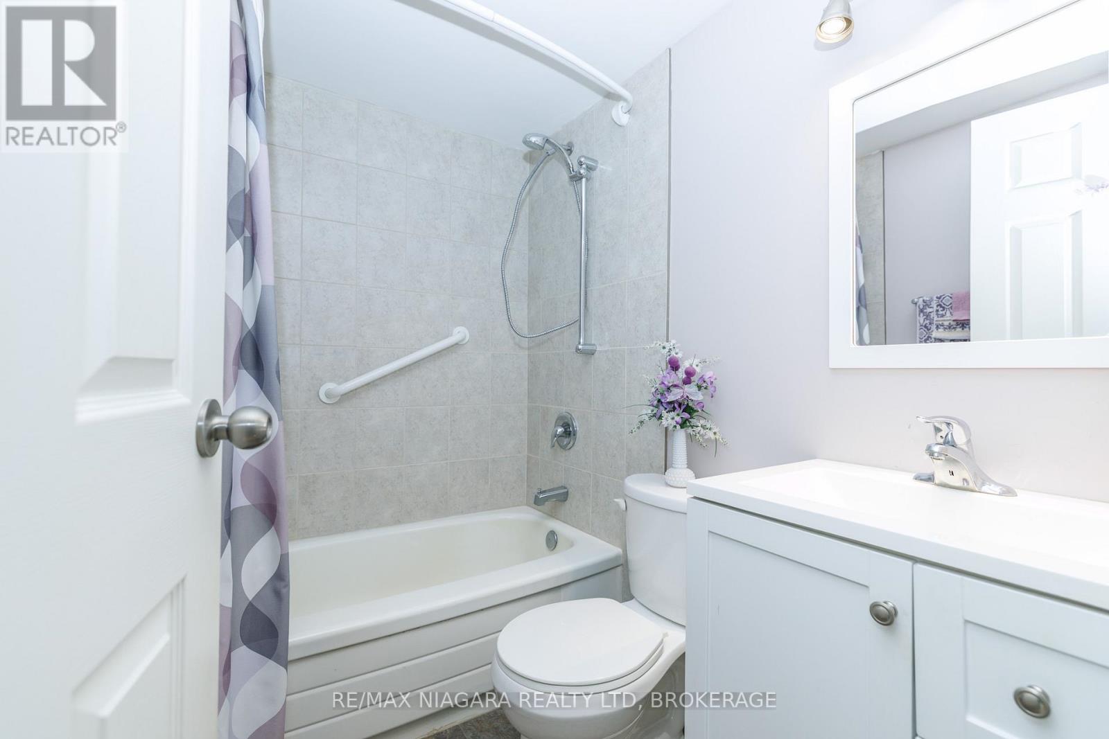 710 - 359 Geneva Street, St. Catharines, Ontario  L2N 2G5 - Photo 22 - X12993136