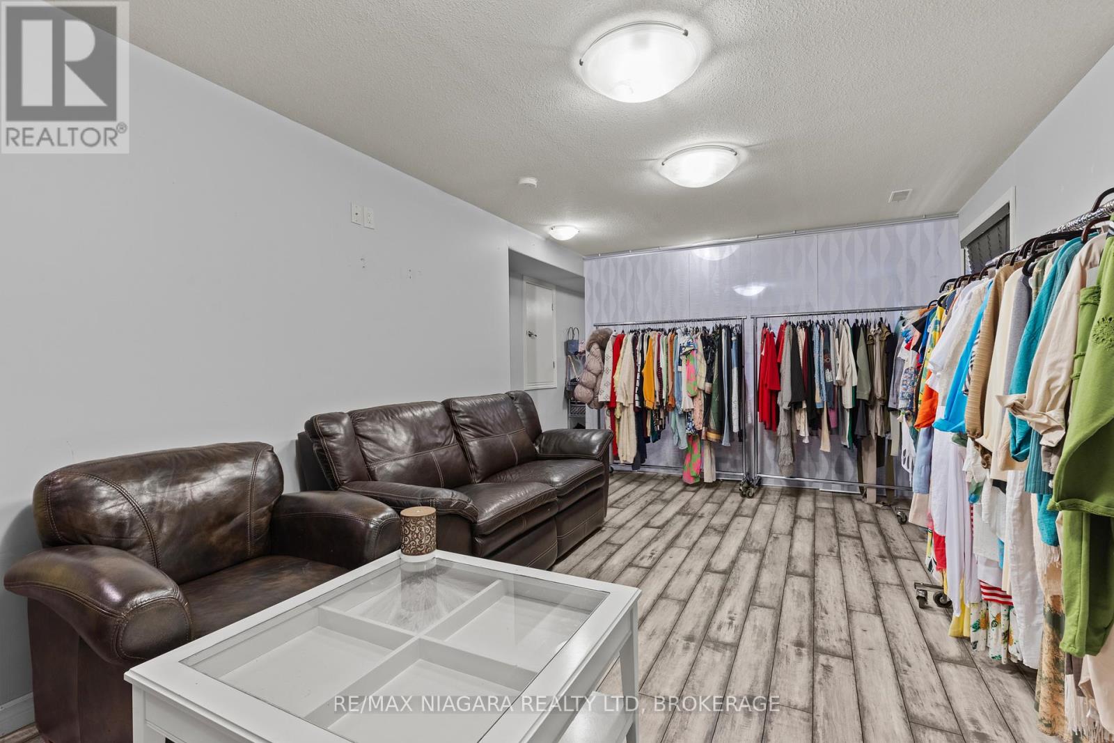 9147 Hendershot Boulevard, Niagara Falls, Ontario  L2H 0E3 - Photo 28 - X12993284
