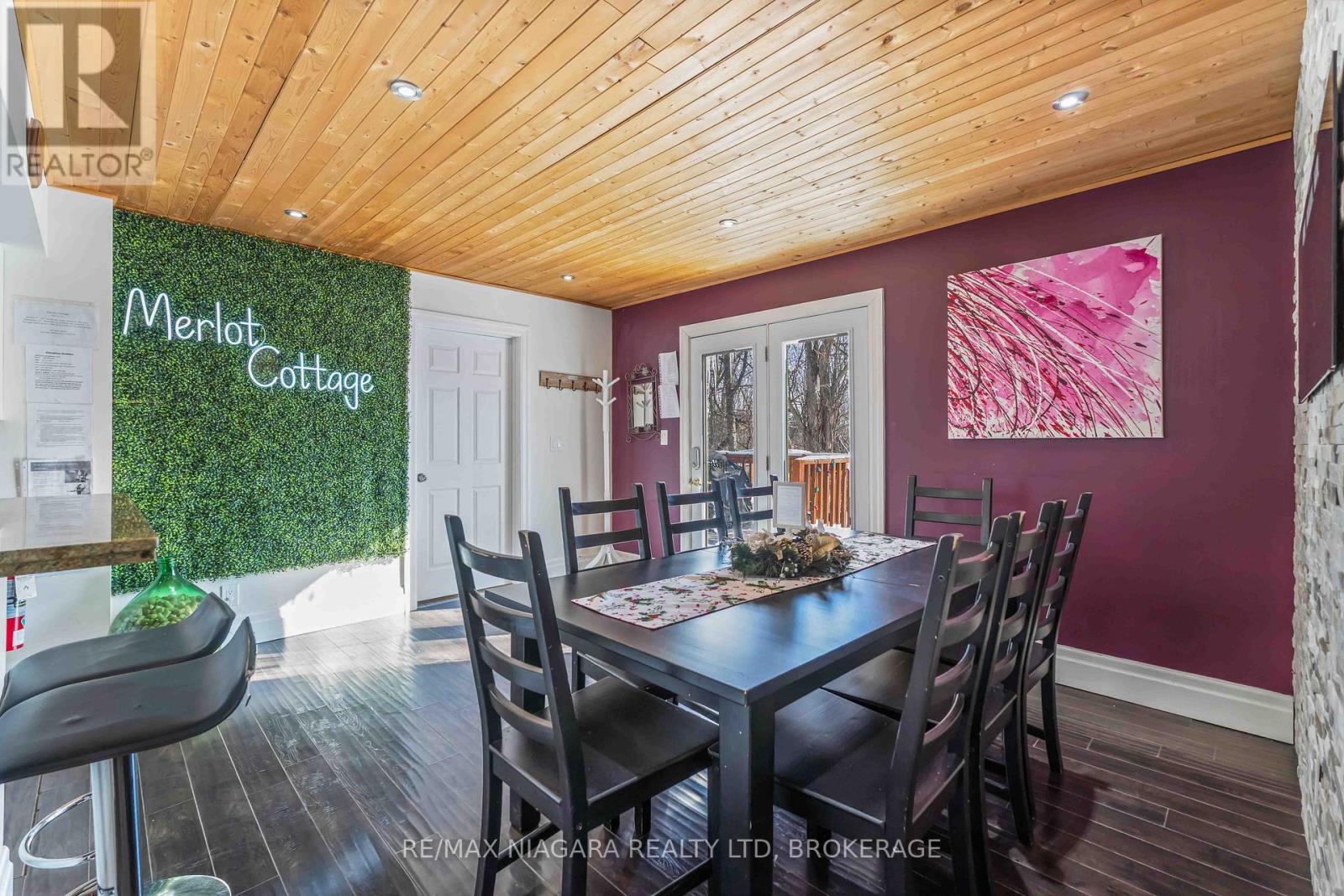 1459 Niagara Stone Road, Niagara-On-The-Lake, Ontario  L0S 1T0 - Photo 14 - X12998092