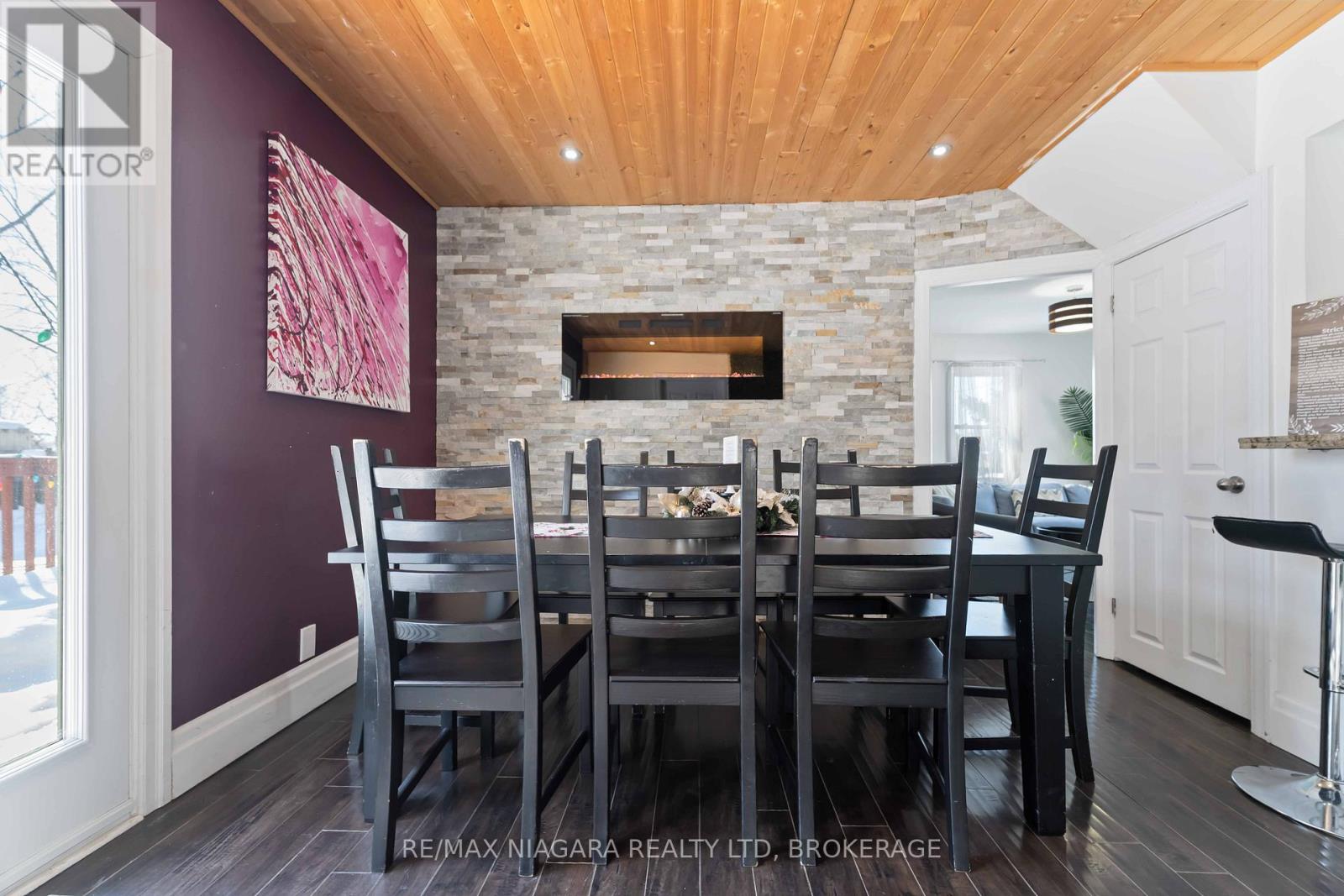 1459 Niagara Stone Road, Niagara-On-The-Lake, Ontario  L0S 1T0 - Photo 16 - X12998092